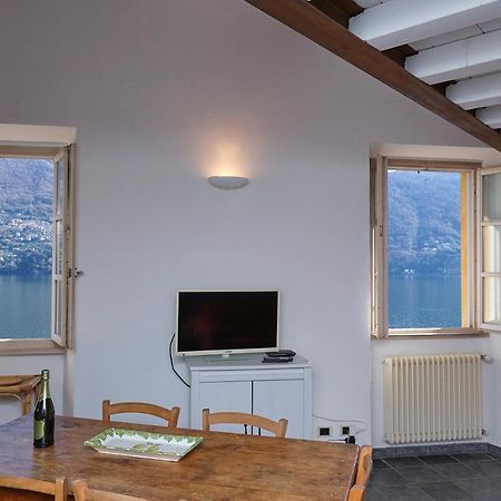 Cozy Suites On The Lake - The House Of Travelers Brienno Exteriör bild
