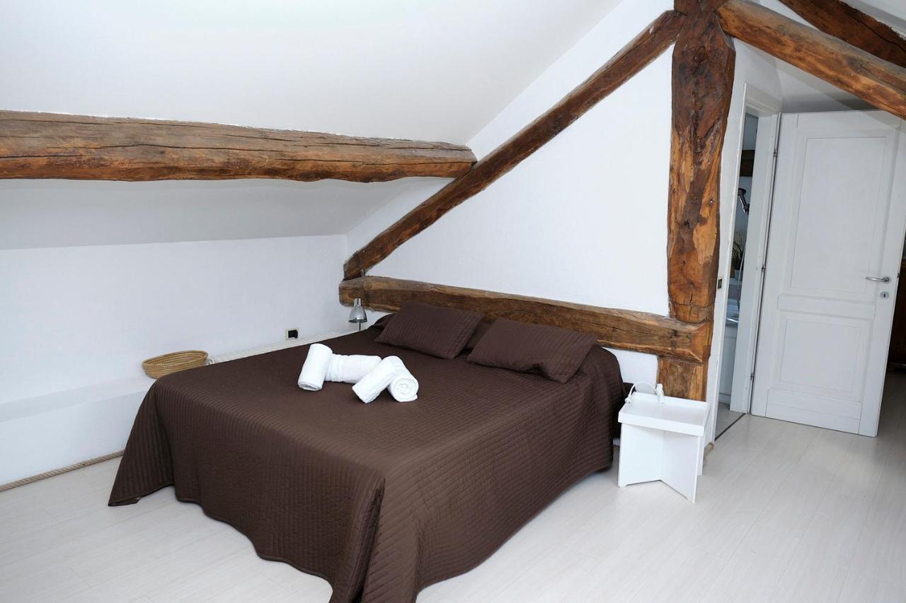 Cozy Suites On The Lake - The House Of Travelers Brienno Exteriör bild